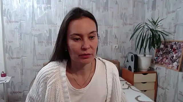 GinaQSoul online show from September 2025 11:56:01 AM