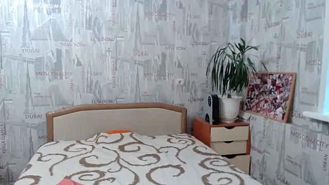 GinaQSoul online show from November 2025 08:58:02 AM