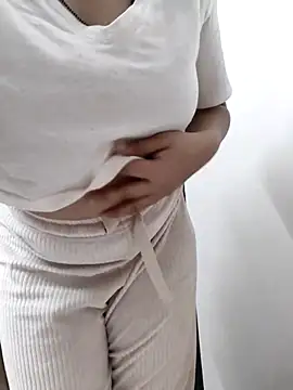 Snapshot of MumbaiMaskGirl chatting on March 2025 07:39:01 PM MumbaiMaskGirl online show from March 2025 07:39:01 PM