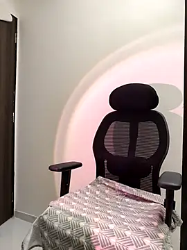 Snapshot of MumbaiMaskGirl chatting on September 2025 11:26:01 AM MumbaiMaskGirl online show from September 2025 11:26:01 AM