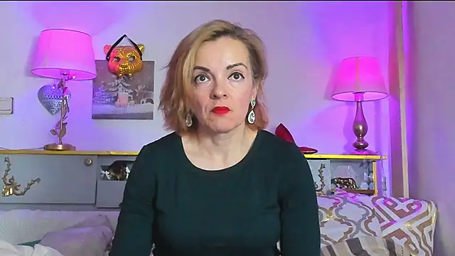 KateConner online show from March 2025 02:47:01 PM