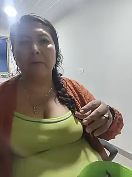 Snapshot of Brenda_Berck_ chatting on May 2026 12:29:01 AM Brenda Berck online show from May 2026 12:29:01 AM