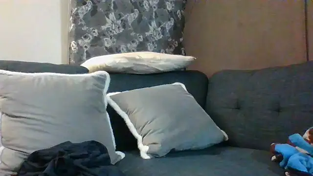 Snapshot of vikki432 chatting on July 2026 01:41:02 AM vikki432 online show from July 2026 01:41:02 AM