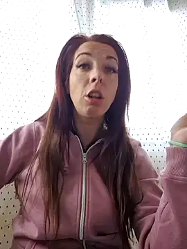 Snapshot of Almmaxxxx chatting on December 2024 07:28:01 AM Almmaxxxx online show from December 2024 07:28:01 AM