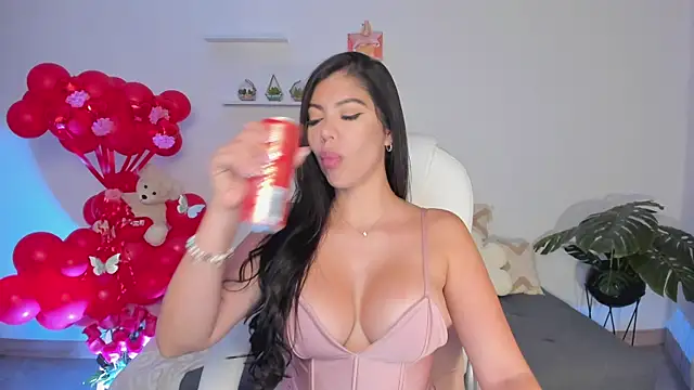 SophieHunt online show from February 2025 05:19:02 AM