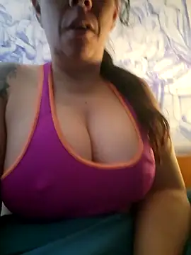 AmantedoGerente online show from November 2025 09:36:02 PM