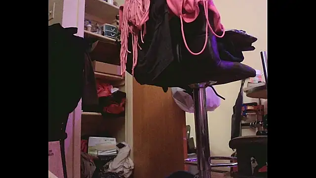 Snapshot of Mikela_Alexa chatting on December 2024 04:06:01 PM Mikela Alexa online show from December 2024 04:06:01 PM