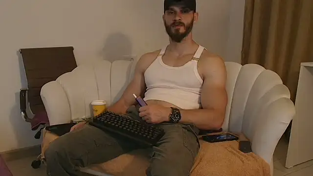 MauroTwin online show from May 2026 06:27:01 PM