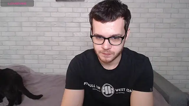 Snapshot of Alexxx_horny chatting on February 2026 08:10:01 AM Alexxx horny online show from February 2026 08:10:01 AM