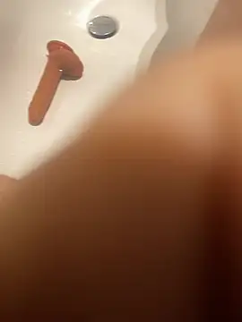 Snapshot of tunneltom chatting on February 2026 09:10:01 PM tunneltom online show from February 2026 09:10:01 PM