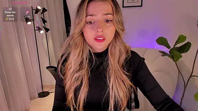 AmyWood online show from February 2026 07:32:02 PM