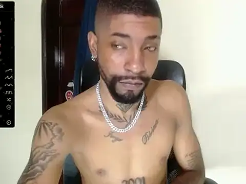 Snapshot of kilian_xx chatting on February 2025 01:07:01 PM kilian xx online show from February 2025 01:07:01 PM