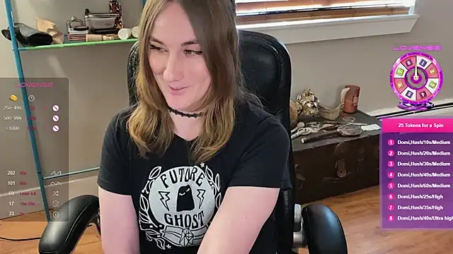 luluvaladon online show from February 2025 11:06:02 PM