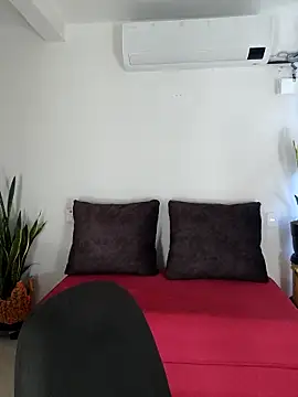 Snapshot of YOURSDEBORA chatting on November 2025 07:28:01 PM YOURSDEBORA online show from November 2025 07:28:01 PM