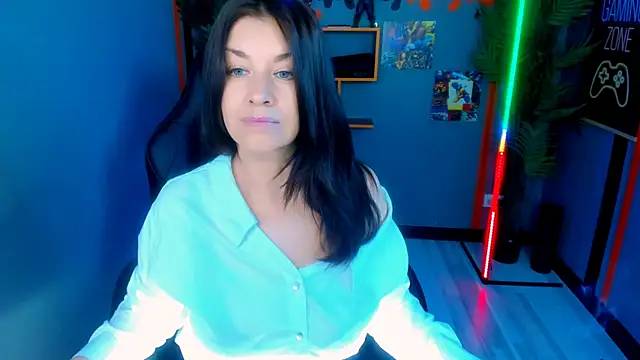 AnaMills online show from May 2026 10:01:01 AM