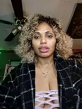 LiaNicolePink online show from February 2025 12:46:01 AM