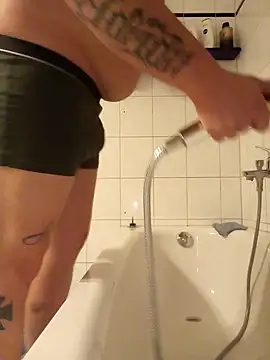 Snapshot of NiceHunter89 chatting on February 2025 09:19:01 PM NiceHunter89 online show from February 2025 09:19:01 PM