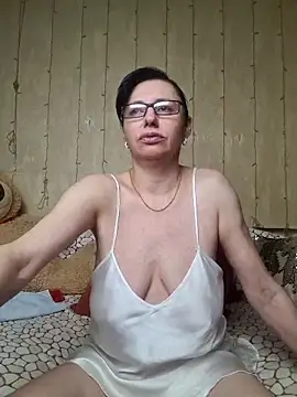 Snapshot of Amberhotqueen chatting on March 2025 07:53:02 AM Amberhotqueen online show from March 2025 07:53:02 AM