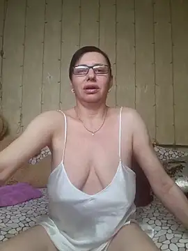 Snapshot of Amberhotqueen chatting on March 2025 03:48:02 PM Amberhotqueen online show from March 2025 03:48:02 PM