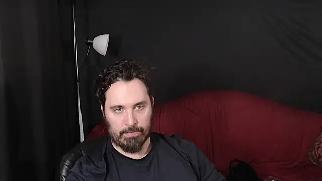 Snapshot of Metalstud chatting on December 2024 12:35:02 AM Metalstud online show from December 2024 12:35:02 AM