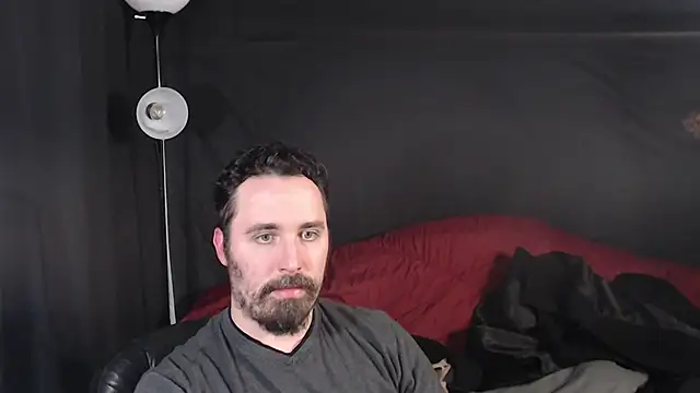 Snapshot of Metalstud chatting on February 2025 04:18:02 AM Metalstud online show from February 2025 04:18:02 AM