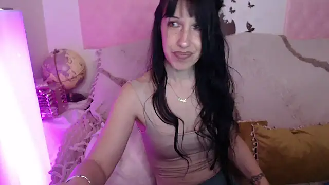 -carla- online show from May 2026 05:37:01 AM