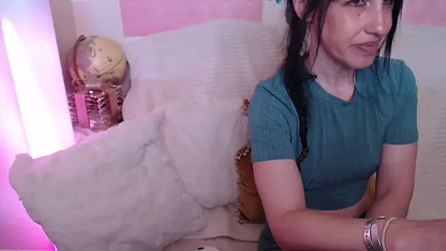 -carla- online show from May 2026 05:45:02 AM