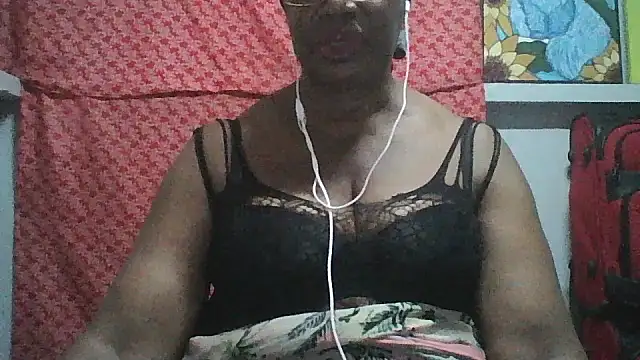 Snapshot of pink69pussy chatting on January 2026 02:15:01 AM pink69pussy online show from January 2026 02:15:01 AM