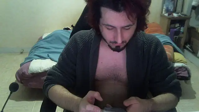 Snapshot of kevinmillas chatting on December 2024 11:05:01 PM kevinmillas online show from December 2024 11:05:01 PM