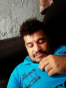 Snapshot of tarra122 chatting on February 2026 03:30:01 PM tarra122 online show from February 2026 03:30:01 PM