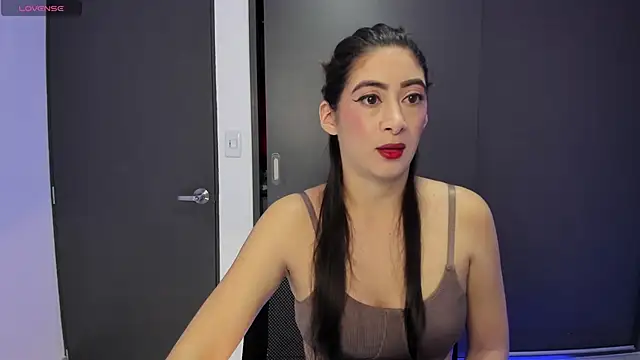 Snapshot of MeganWhite3 chatting on October 2025 02:52:01 AM MeganWhite3 online show from October 2025 02:52:01 AM