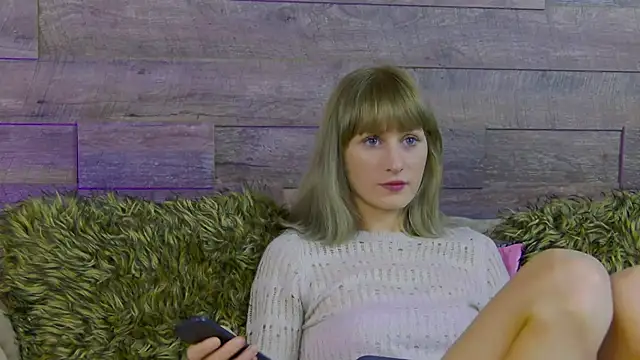 SiennaShapiro online show from September 2025 07:38:01 PM