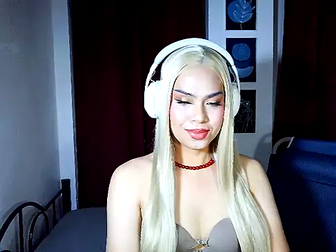 MistressLuna1 online show from March 2026 05:14:01 PM