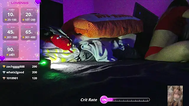 Blondiewithanass online show from September 2025 01:37:01 PM