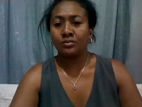 Snapshot of sexyladii chatting on December 2025 04:37:02 PM sexyladii online show from December 2025 04:37:02 PM