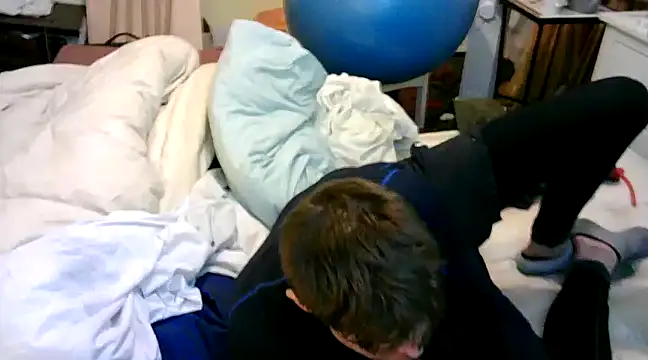 Snapshot of londonfuckwhore chatting on February 2025 06:05:02 PM londonfuckwhore online show from February 2025 06:05:02 PM