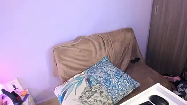 Snapshot of K_a_t_i_a_ chatting on February 2026 04:11:01 AM K a t i a online show from February 2026 04:11:01 AM