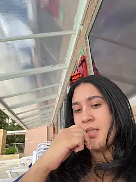 Nina lovi online show from July 2026 09:07:02 PM