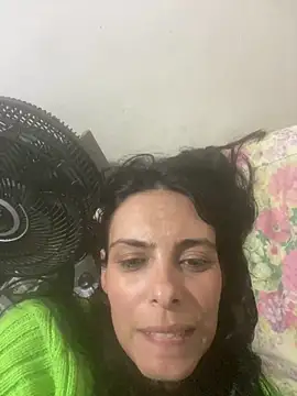 Snapshot of Sarah-safada chatting on May 2026 10:59:02 PM Sarah-safada online show from May 2026 10:59:02 PM
