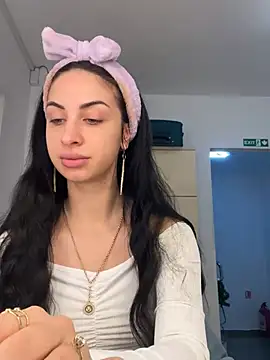 Snapshot of MeganHopeX chatting on December 2024 05:49:02 AM MeganHopeX online show from December 2024 05:49:02 AM