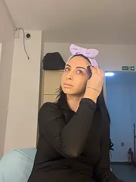 Snapshot of MeganHopeX chatting on December 2024 07:11:02 AM MeganHopeX online show from December 2024 07:11:02 AM