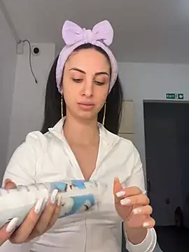 Snapshot of MeganHopeX chatting on January 2025 05:55:01 AM MeganHopeX online show from January 2025 05:55:01 AM