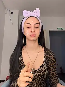 Snapshot of MeganHopeX chatting on January 2025 07:49:02 AM MeganHopeX online show from January 2025 07:49:02 AM