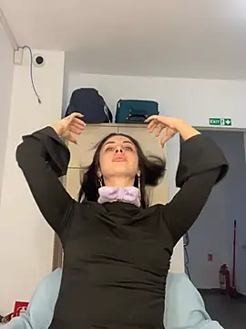 Snapshot of MeganHopeX chatting on February 2025 07:07:02 AM MeganHopeX online show from February 2025 07:07:02 AM