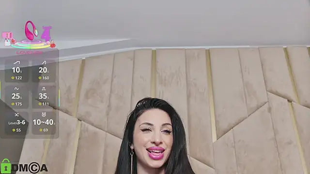 Snapshot of MeganHopeX chatting on September 2025 04:05:02 AM MeganHopeX online show from September 2025 04:05:02 AM