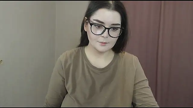 ohhhMie online show from February 2025 06:41:02 PM