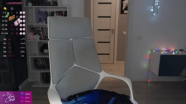 Snapshot of Emma_Bryan chatting on March 2025 09:21:01 PM Emma Bryan online show from March 2025 09:21:01 PM