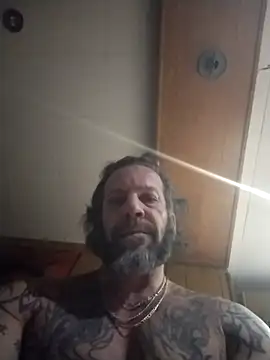 trucker1979 online show from March 2026 05:08:02 AM