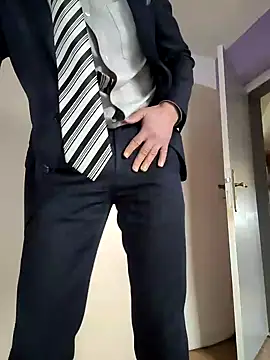 Snapshot of Justforoneday chatting on December 2024 12:05:02 PM Justforoneday online show from December 2024 12:05:02 PM