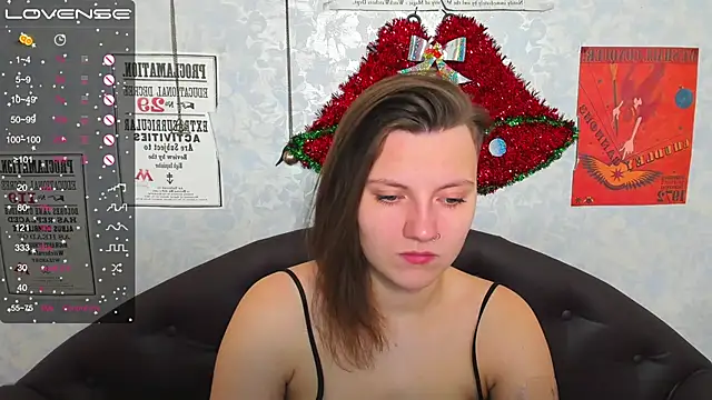 Snapshot of MelindaTin chatting on December 2024 01:28:02 AM MelindaTin online show from December 2024 01:28:02 AM